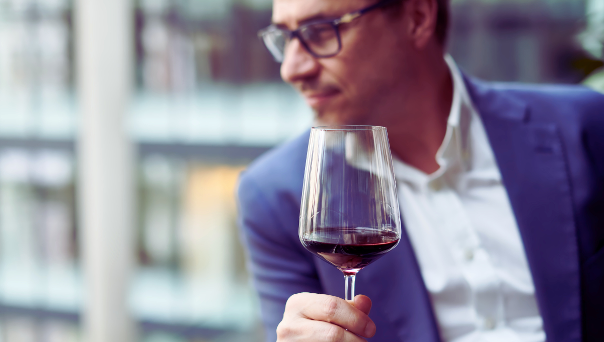 ¿Qué significa realmente la expresión envejecer cómo el vino?