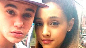 Justin Bieber olvida la letra de una canción en un show