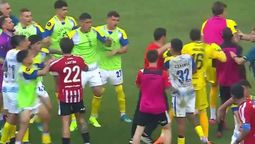 El partido entre Rosario Central y Estudiantes terminó en escándalo.