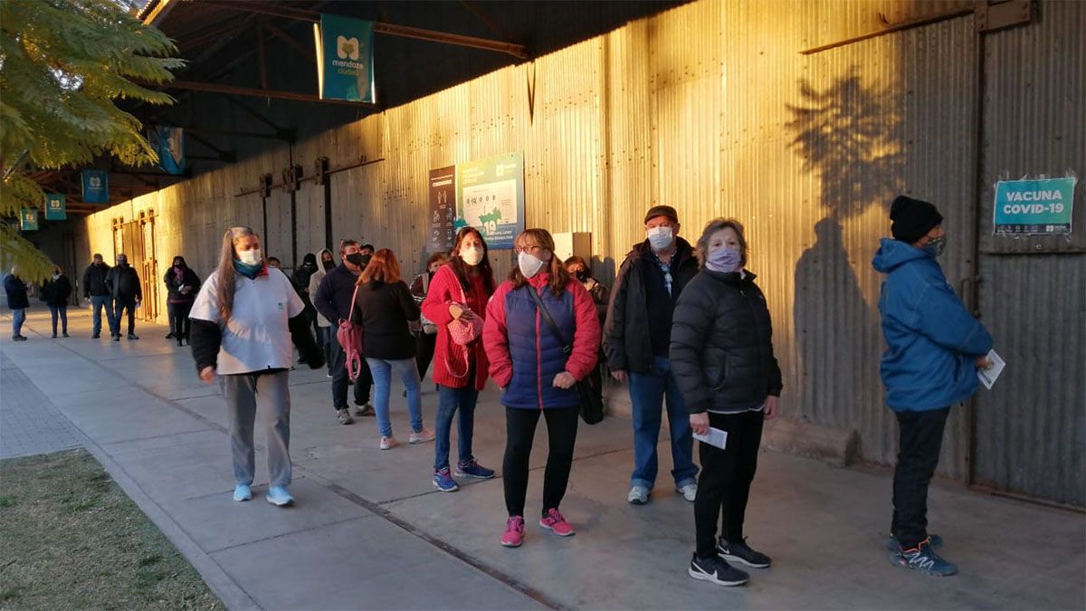 Avanza la vacunación sin turno en Mendoza
