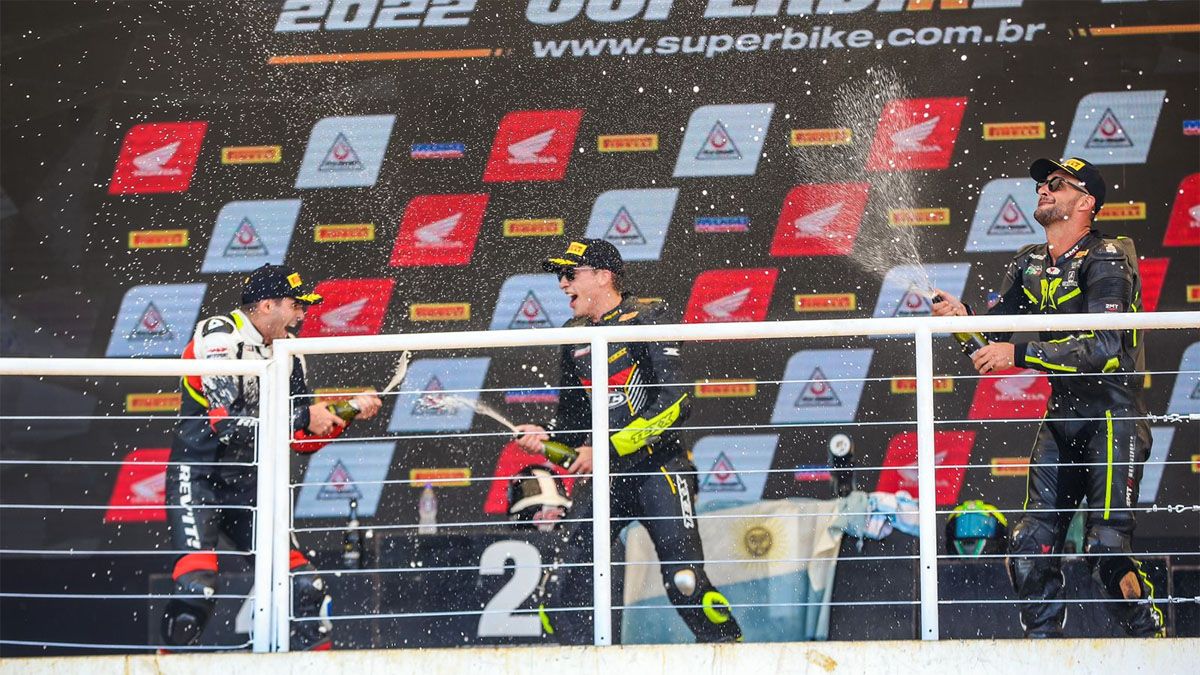 Franco Pandolfino se consagró campeón en el Superbike de Brasil.
