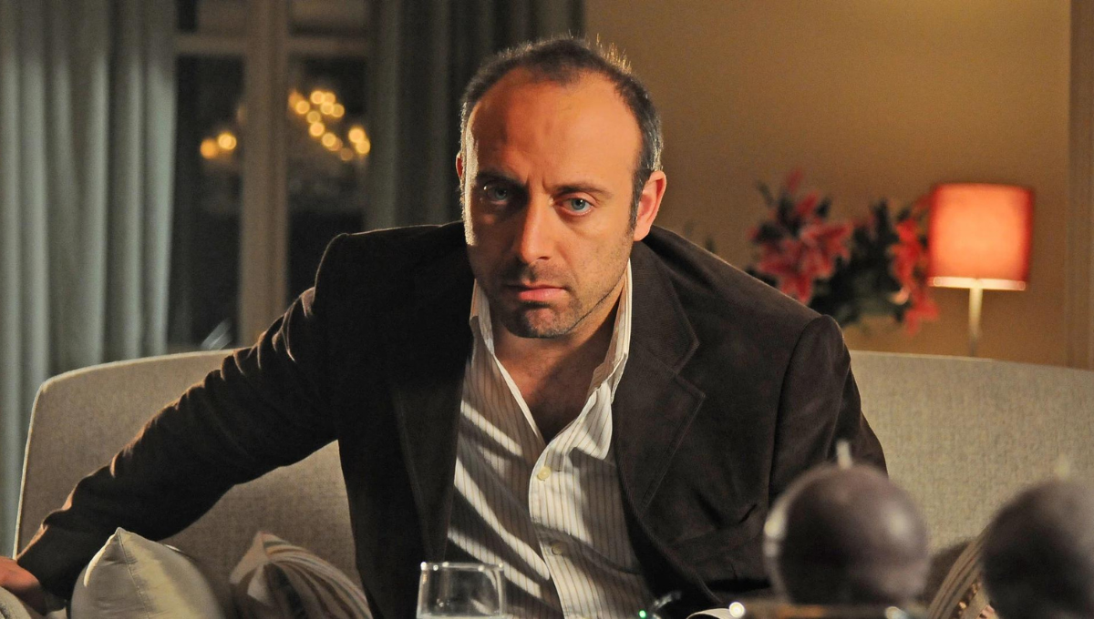 Así se ve Halit Ergenç, el actor de Las mil y una noches, a casi 20 años del estreno de la telenovela.