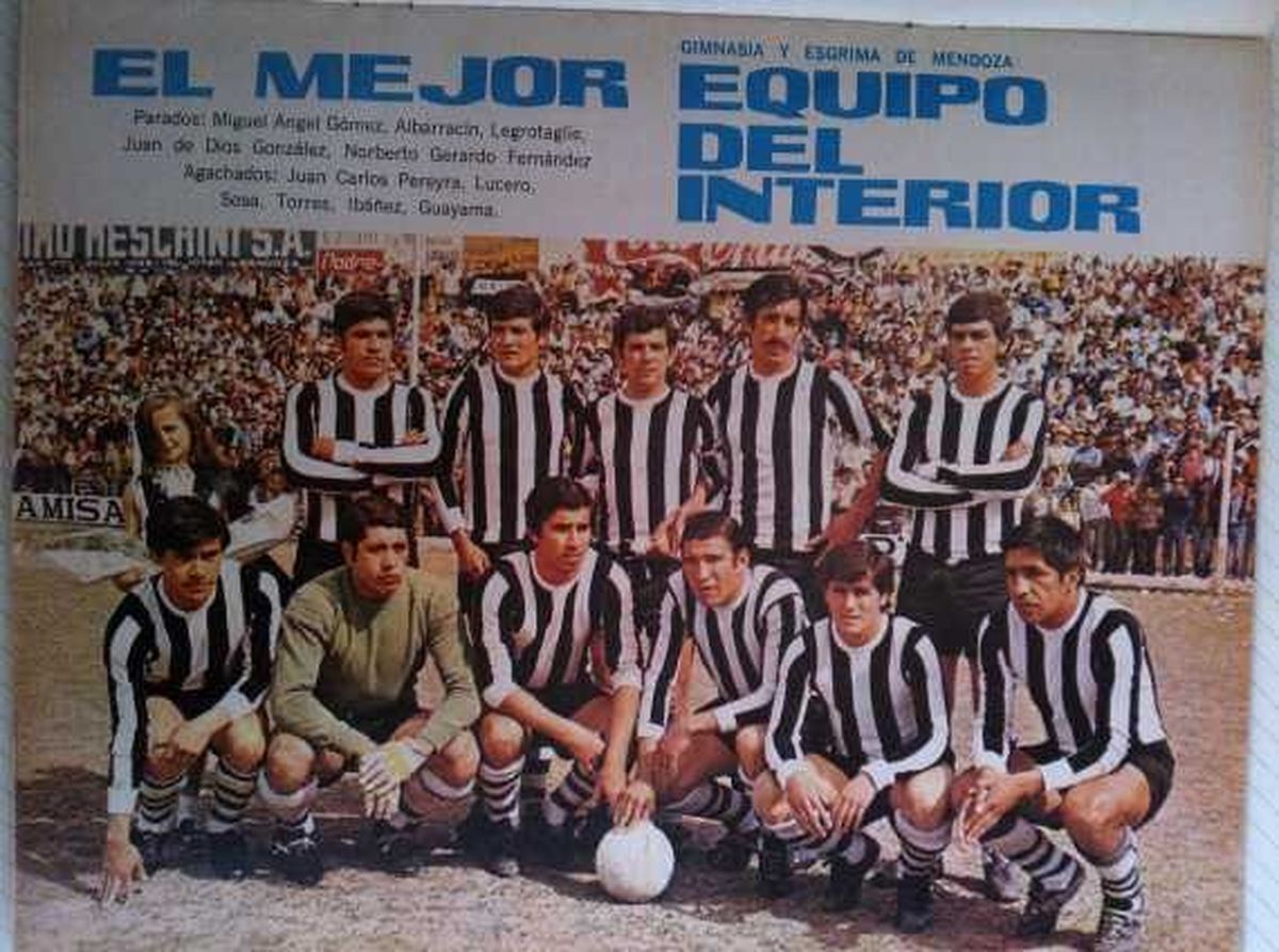 El equipo del 71 de Gimnasia y Esgrima dirigido por Hardan Curi.