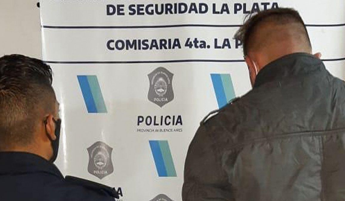 Uno de los delincuentes que intentó asaltar a los custodios de Hebe de Bonafini, en La Plata,&nbsp; fue detenido. El otro se encuentra en grave estado luego de ser intervenido quirúrgicamente