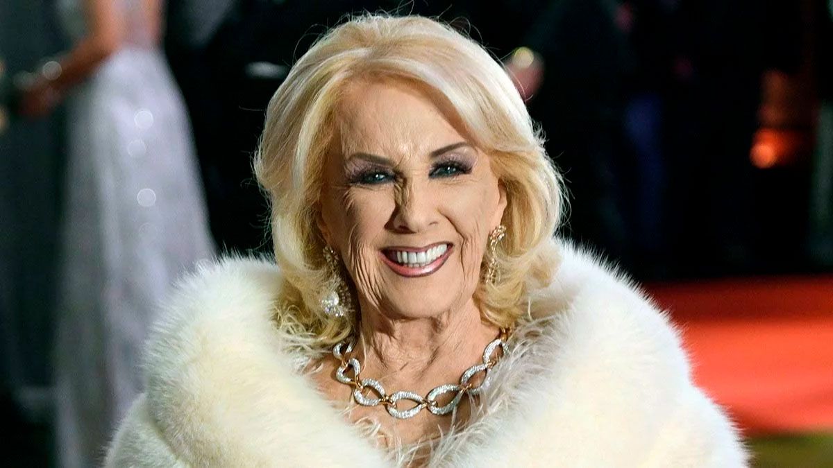 "Yo creo que es inminente el regreso de 'Chiquita'", dijo Adrián Suar sobre la vuelta de Mirtha a la televisión.