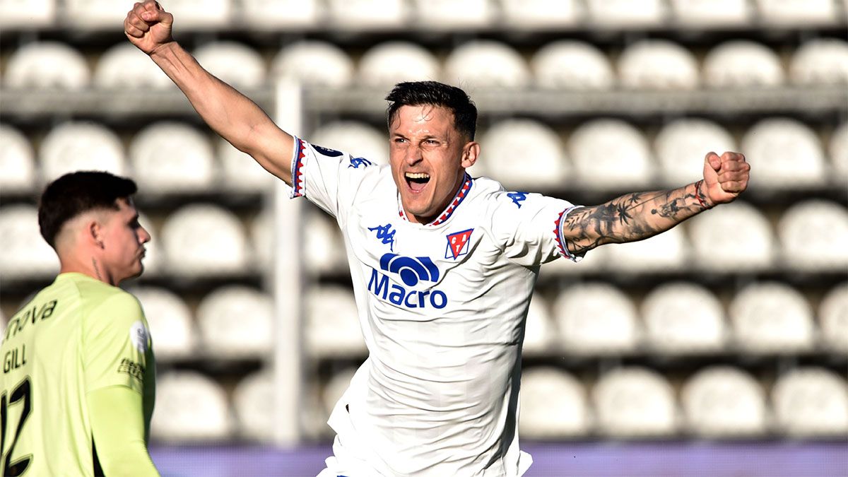 H&eacute;ctor F&eacute;rtoli marc&oacute; el gol del triunfo de Tigre sobre San Lorenzo.