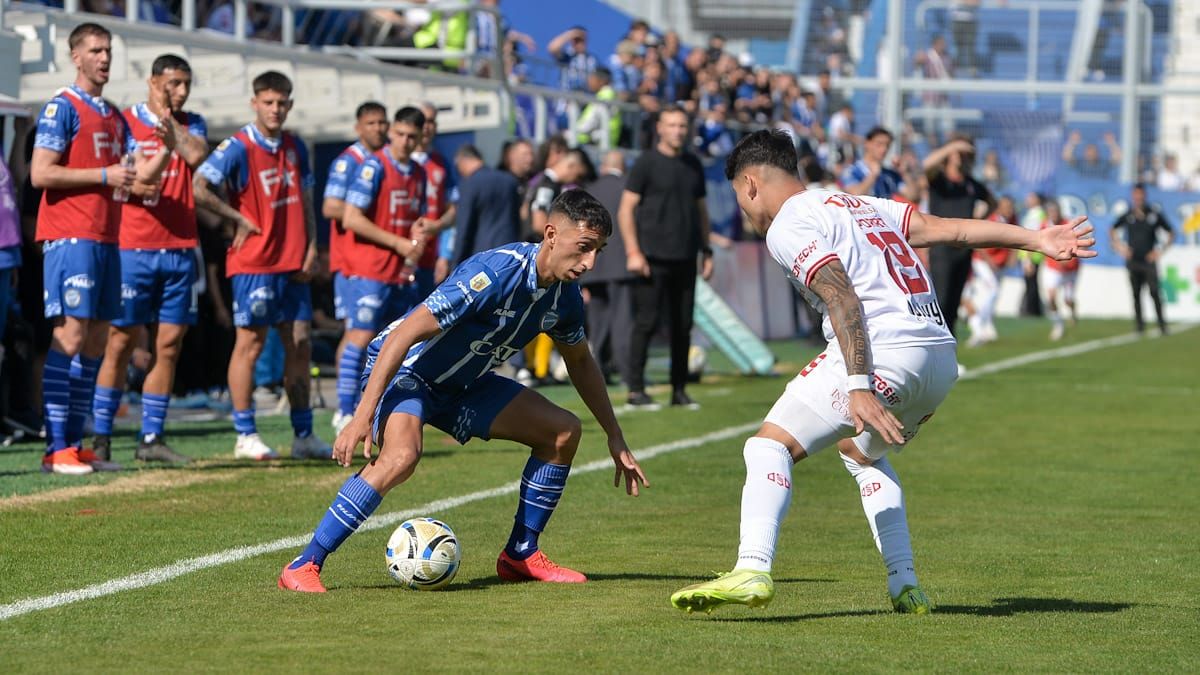El lateral derecho analizó la igualdad sin goles en el Gambarte.
