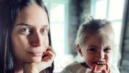 La tierna foto de Zaira Nara embarazada junto a su hija envueltas en espuma