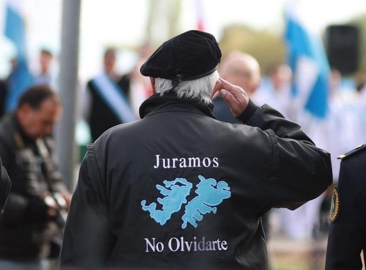Veteranos de la Guerra de Malvinas, cónyuges, convivientes e hijos, menores a cargo o con discapacidad, según la normativa vigente., y familiares de veteranos caídos puede acceder a la cobertura del PAMI. Veteranos de la Guerra de Malvinas, cónyuges, convivientes e hijos, menores a cargo o con discapacidad, según la normativa vigente., y familiares de veteranos caídos puede acceder a la cobertura del PAMI.