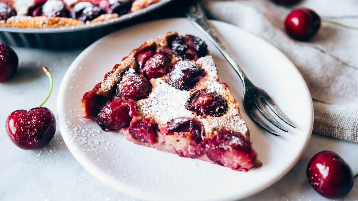 Recetas: aprende a preparar la tarta de cerezas casera. Foto: gentileza deliciaskitchen. Recetas: aprende a preparar la tarta de cerezas casera. Foto: gentileza deliciaskitchen.