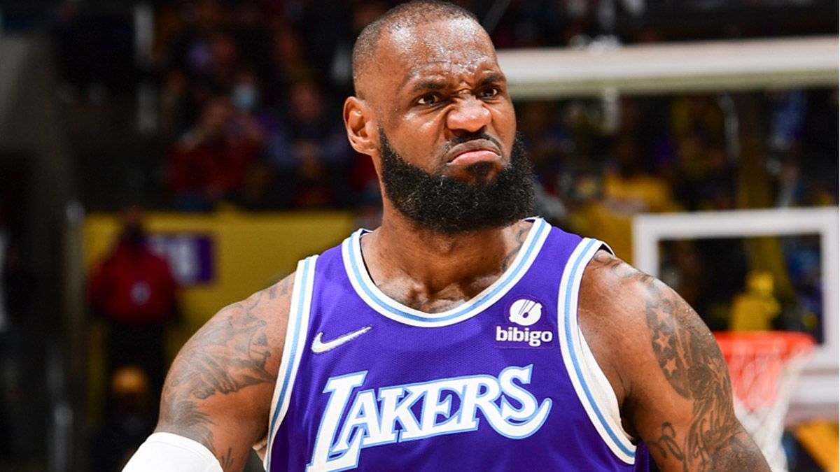 LeBron James renovó con los Lakers por una suma grotesca.