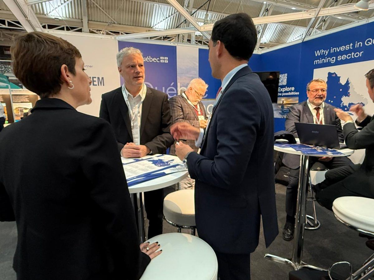 Una comitiva de Mendoza mantuvo contactos con expertos e inversores en feria minera en Londres.