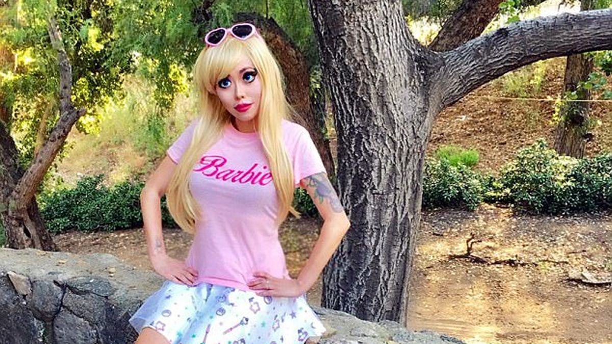 Gastó 35 Mil Dólares Para Verse Igual A Una Barbie