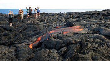 La lava del volcán de Hawaii, derechito al océano