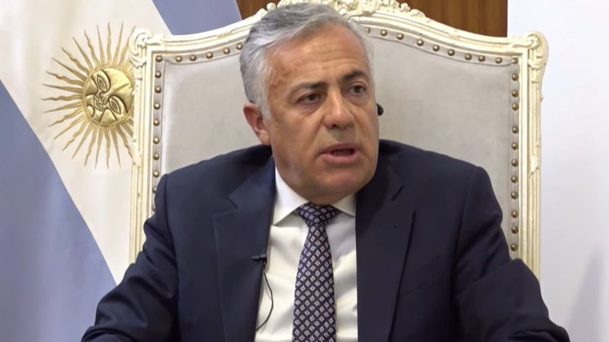 Entre otras -varias- definiciones, el gobernador le dio la pasada a Álvaro Martínez, aunque es un incondicional de De Marchi. Igual, depende de definiciones en la cocina de LLA. Entre otras -varias- definiciones, el gobernador le dio la pasada a Álvaro Martínez, aunque es un incondicional de De Marchi. Igual, depende de definiciones en la cocina de LLA.