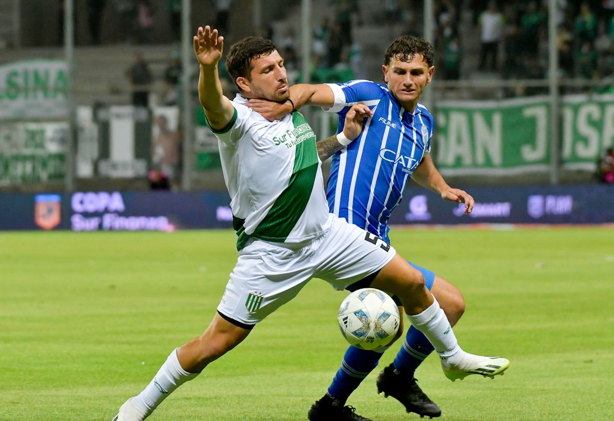 Godoy Cruz ganó por penales ante Banfield, por la Copa de la Liga Godoy Cruz ganó por penales ante Banfield, por la Copa de la Liga
