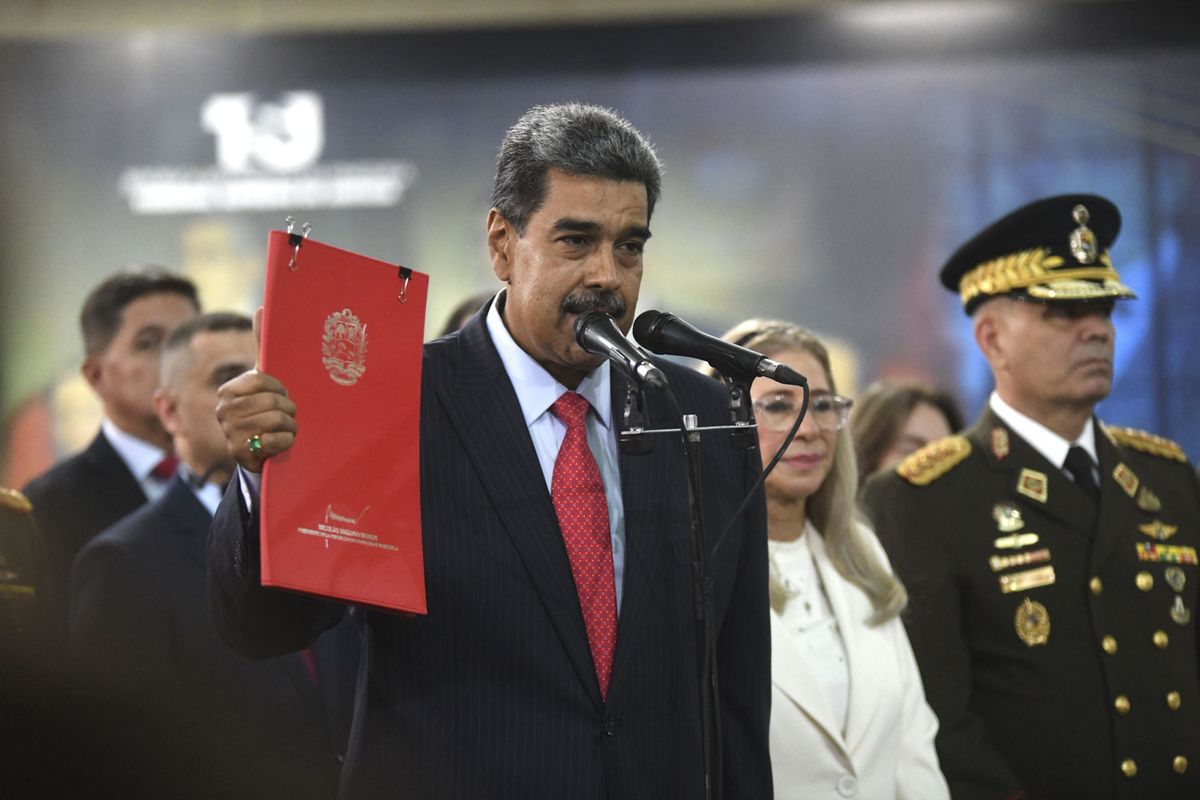 El presidente de Venezuela, Nicol&aacute;s Maduro se proclam&oacute; nuevamente presidente de su pa&iacute;s, luego de unas controvertidas elecciones en las que no se mostraron los resultados.