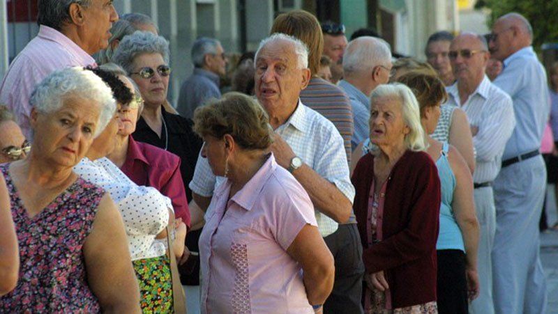 Para Triaca, el bono navideño será solo para quienes más lo necesitan