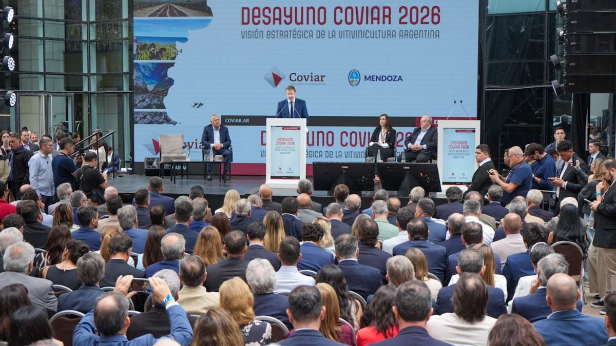 Mario Gonz&aacute;lez se despidi&oacute; como presidente de la COVIAR en la Vendimia 2026.