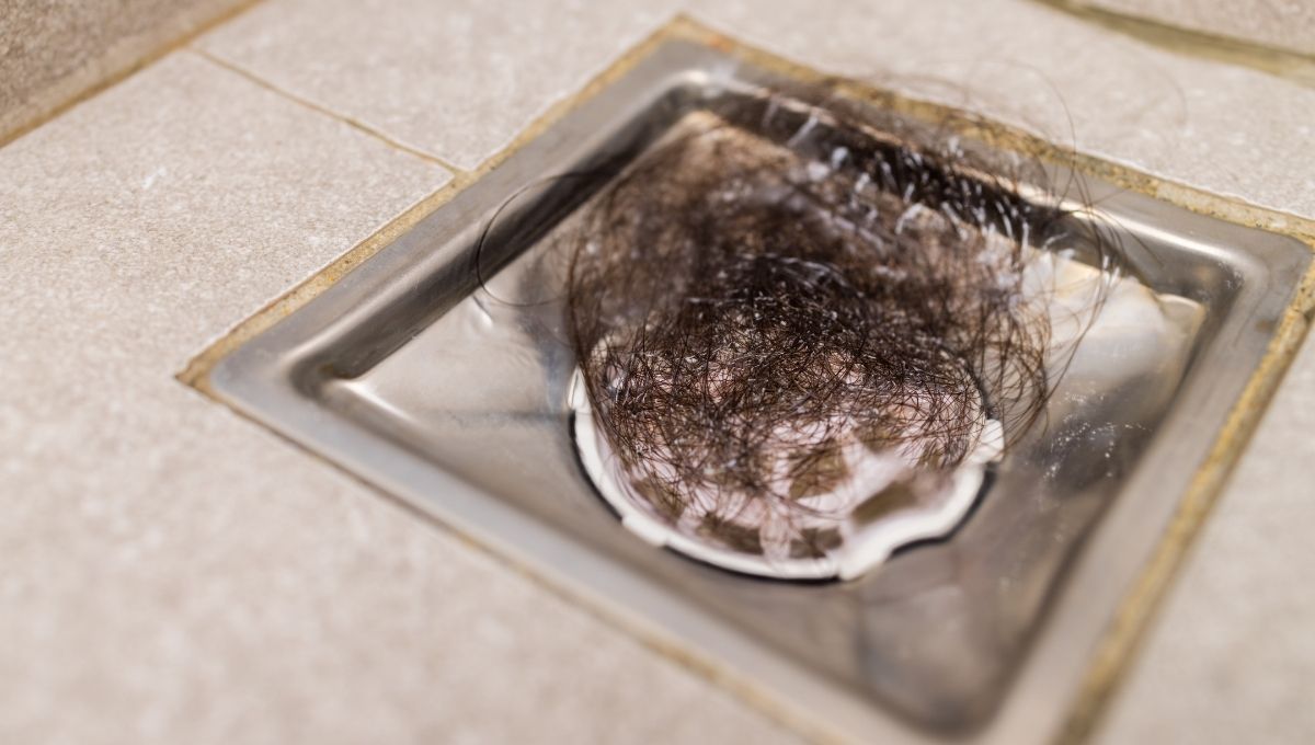 El resumidero del ba&ntilde;o siempre termina tapado con pelos.&nbsp;