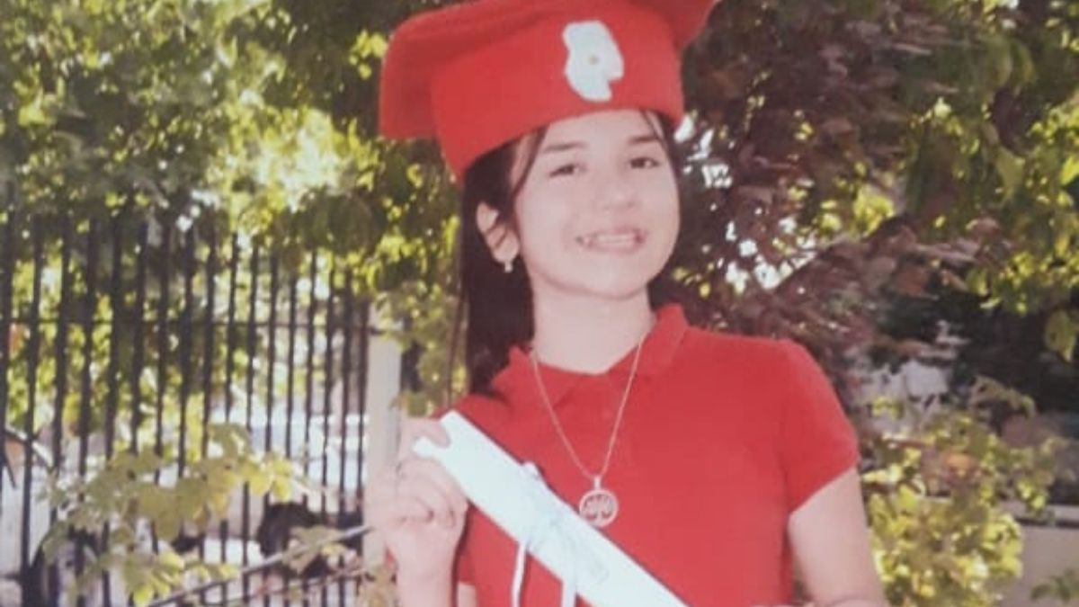Florencia el día que egresó de 7° grado en la escuela Vélez Sarfield