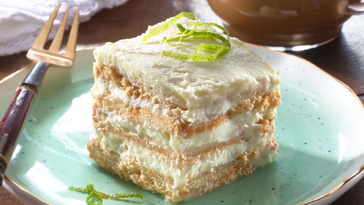 Carlota de limón, una de las recetas dulces más fáciles y baratas. Carlota de limón, una de las recetas dulces más fáciles y baratas.