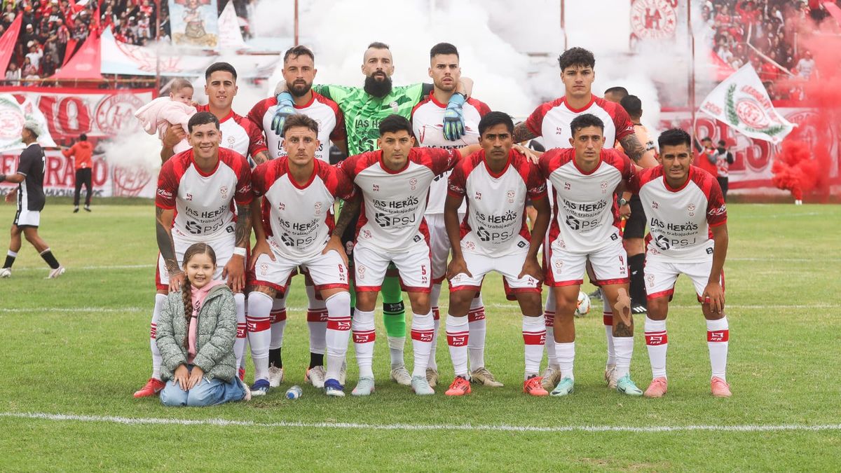 Huracán Las Heras va por los tres puntos en su visita a Atenas por el Federal A