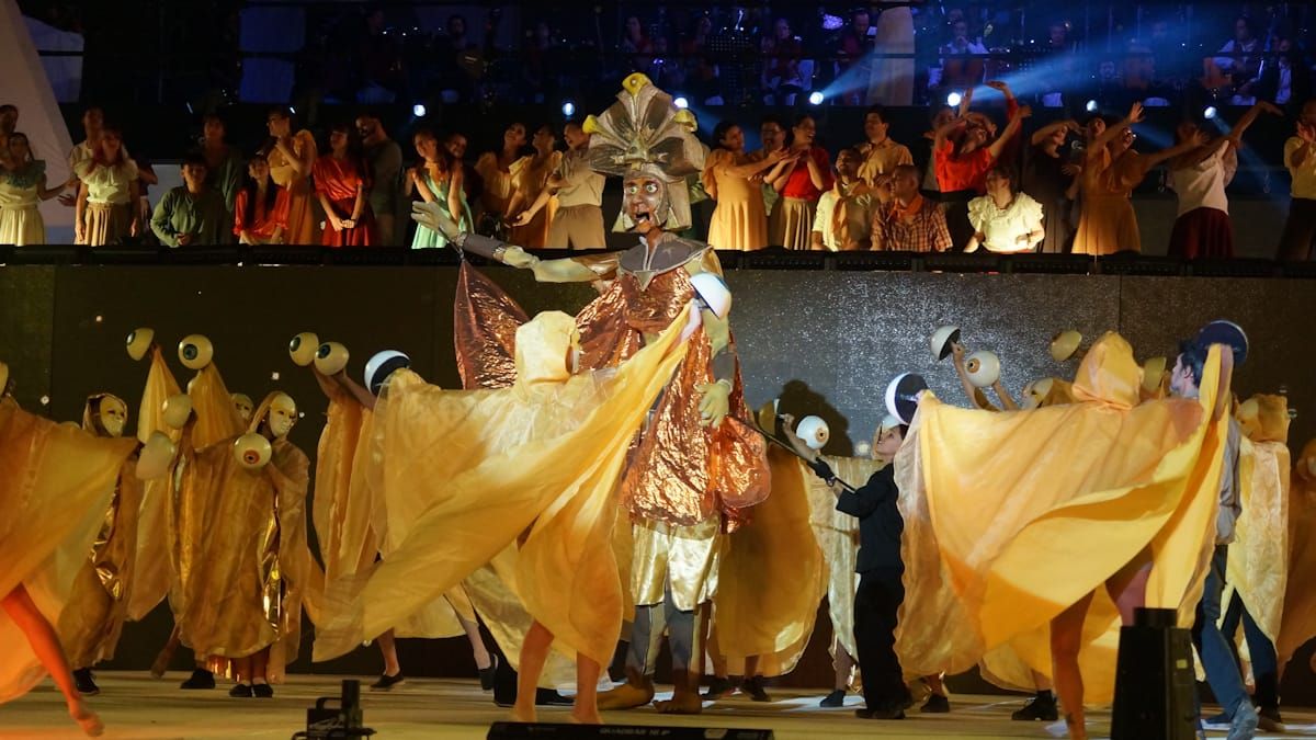 La Fiesta de la Vendimia 2024, titulada Coronados de historia y futuro, fue ovacionada.