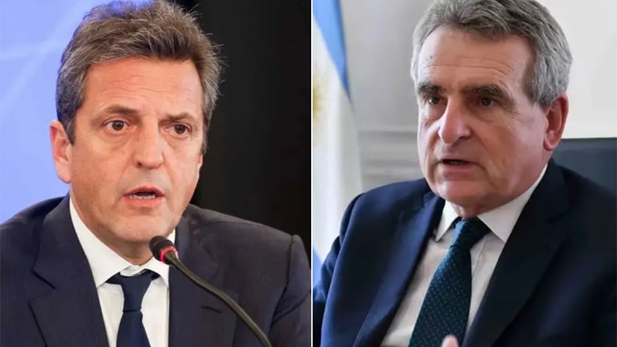 Sergio Massa-Agustín Rossi, la lista que encabezará Unión por la Patria en las PASO 2023. Sergio Massa-Agustín Rossi, la lista que encabezará Unión por la Patria en las PASO 2023.