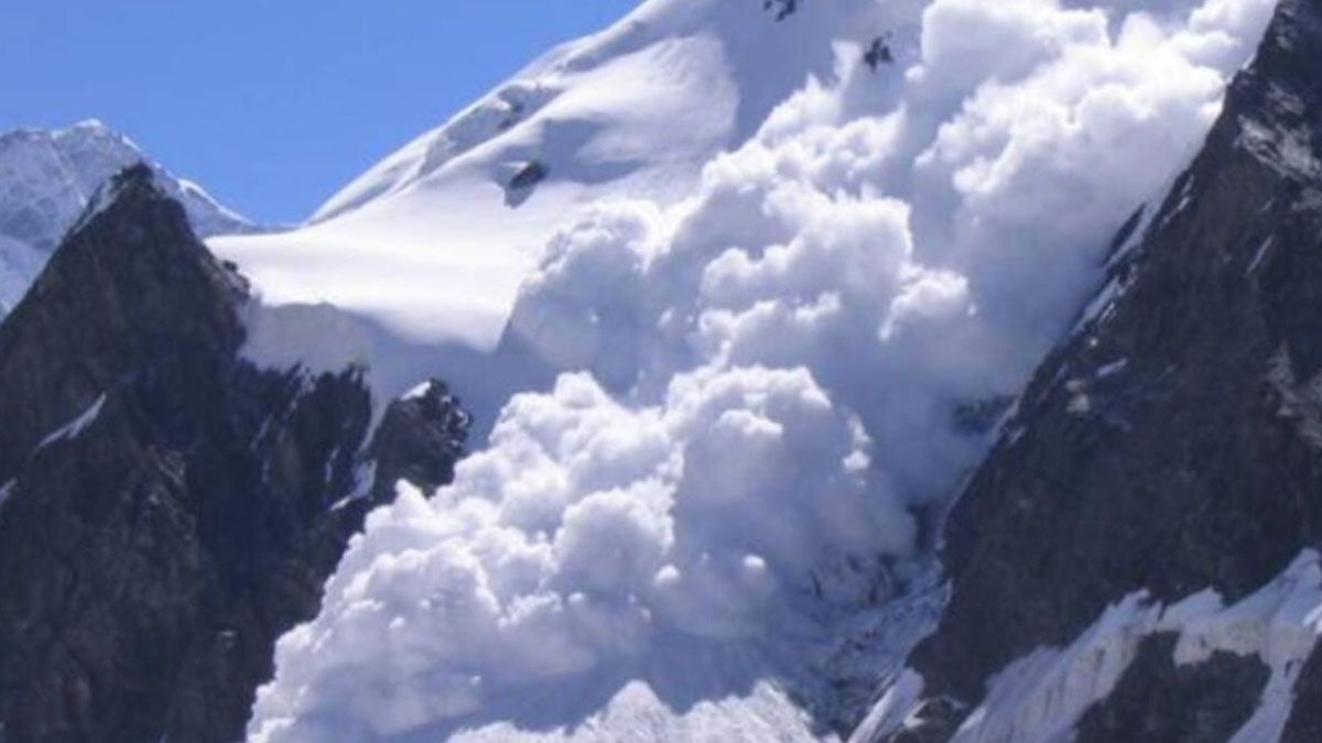 Tragedia en la montaña: una avalancha mató a ocho esquiadores y uno de ...