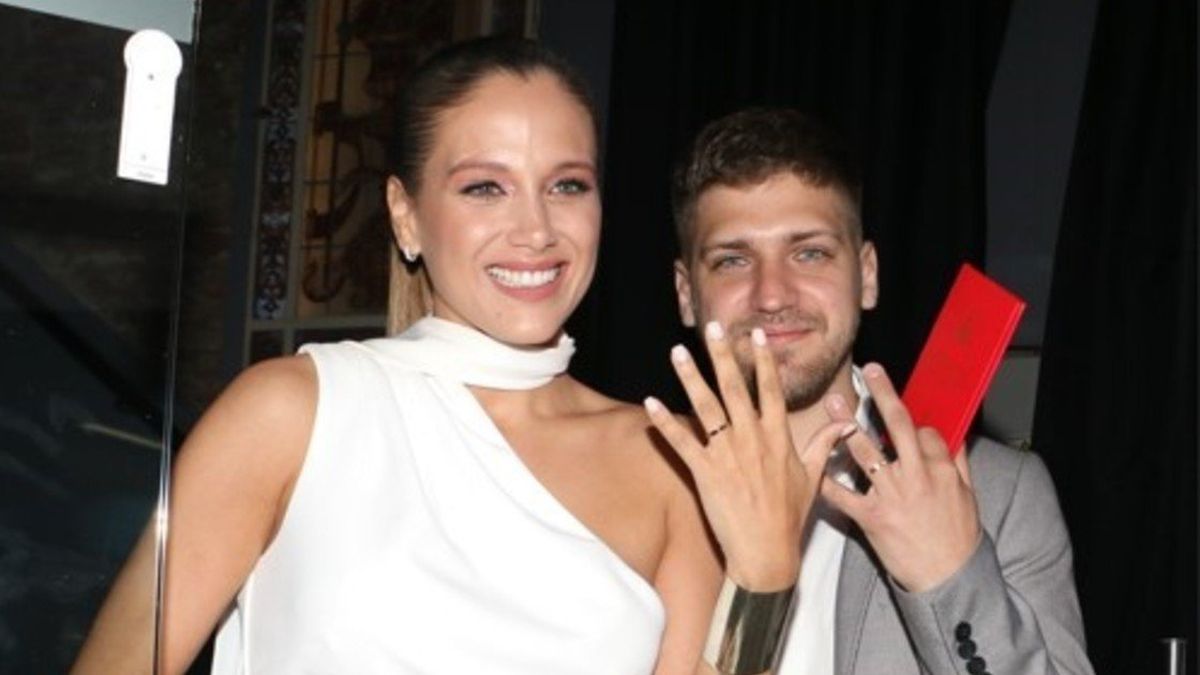 ¡Se casó Barbie Vélez! Las fotos y el jugado vestido que eligió para su boda - Vimarsana News