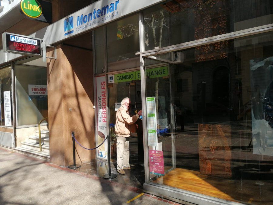 Montemar. No vende dólares. Comenzaría hacerlo este viernes.