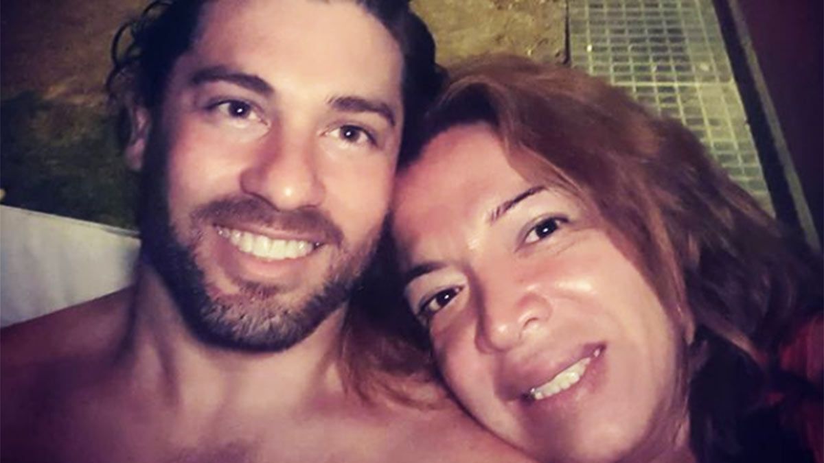 Lizy Tagliani y su novio recrearon una clásica escena de Titanic.