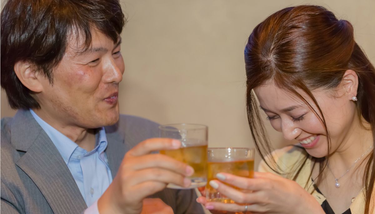 En Japón. Un país del primer mundo le pidió a sus jóvenes que tomen más alcohol.