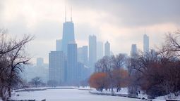 En Chicago, el impacto del aire polar se siente con fuerza y podría marcar cifras récord para noviembre.