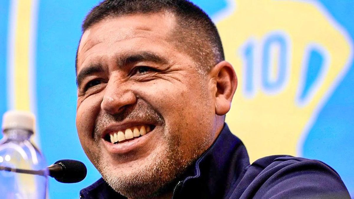 Juan Román Riquelme busca el reemplazante de Claudio Úbeda en Boca.