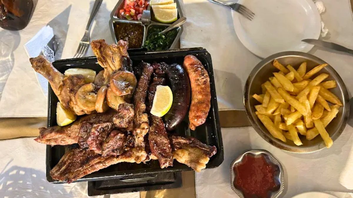 El bodegón bostero tiene un económico menú. El bodegón bostero tiene un económico menú.