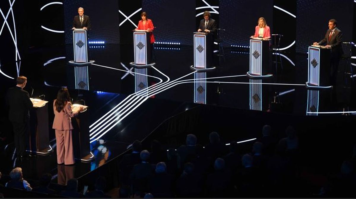 Schiaretti, Bullrich, Milei, Bregman y Massa protagonizaron el segundo debate presidencial.