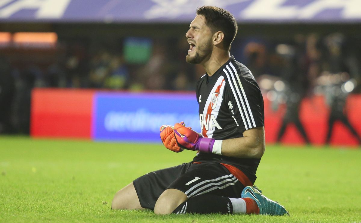 El arquero fue adquirido por el club español.