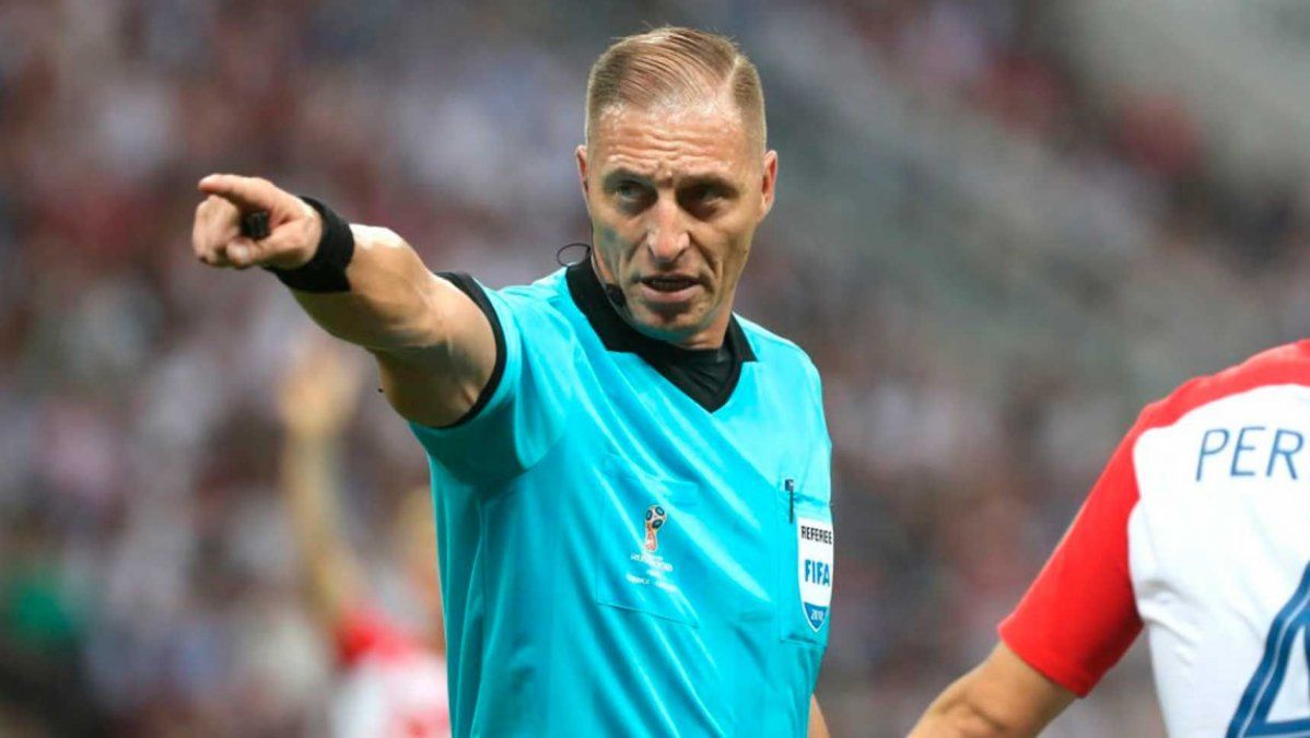 Néstor Pitana dirigirá a Godoy Cruz ante Banfield