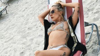Lady Gaga derrochó sensualidad en la arena