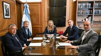 Karina Milei recibió a Alfredo Cornejo y le prometió un decreto para avanzar con obras en rutas nacionales Karina Milei recibió a Alfredo Cornejo y le prometió un decreto para avanzar con obras en rutas nacionales