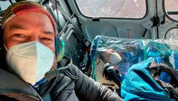 Pablo Pilotta a bordo del helicóptero para descender desde Plaza de Mulas.