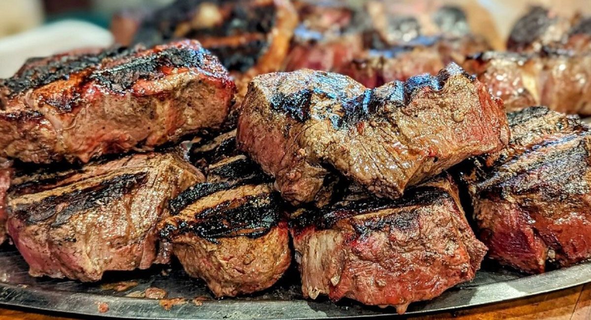 Asado argentino: cuánto cuesta comer parrilla libre en El Boliche de Darío