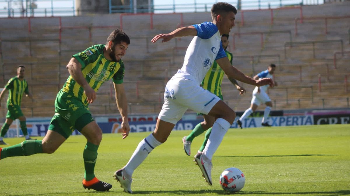 El Tomba y una nueva goleada para ilusionarse