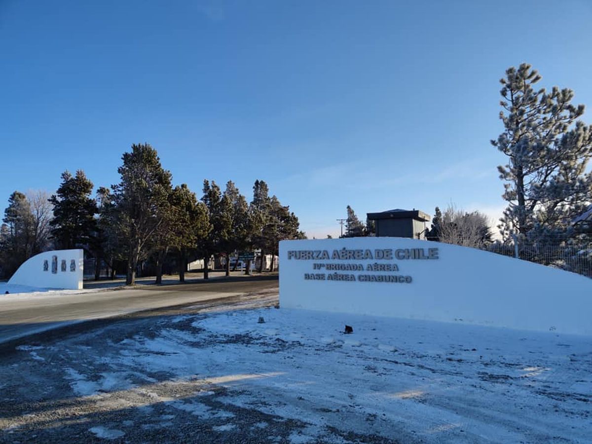 La base aérea de Chabunco de Punta Arenas, Chile. La base aérea de Chabunco de Punta Arenas, Chile.