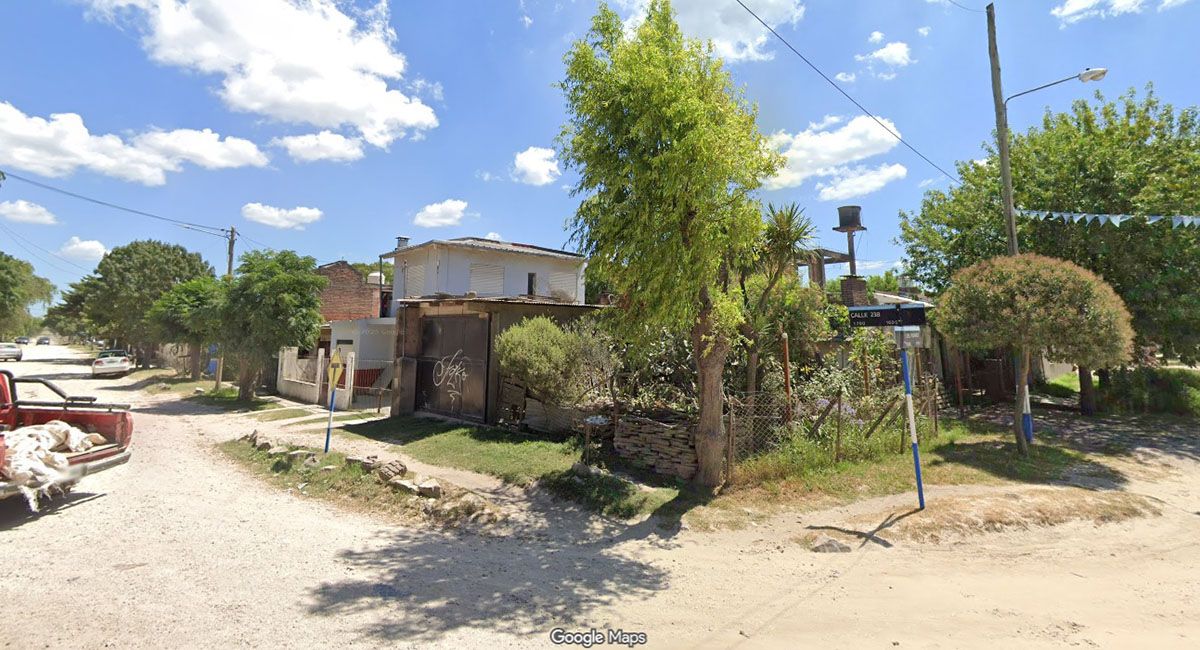 Un hombre atacó a puñaladas a un amigo de su ex pareja luego de incumplir una restricción de acrecamiento y fue detenido. Un hombre atacó a puñaladas a un amigo de su ex pareja luego de incumplir una restricción de acrecamiento y fue detenido.