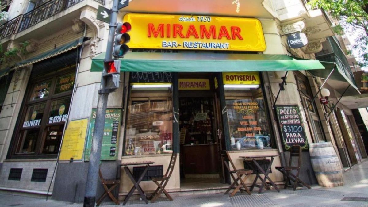 El bodegón de Buenos Aires que ofrece platos típicos pero también comidas raras. El bodegón de Buenos Aires que ofrece platos típicos pero también comidas raras.
