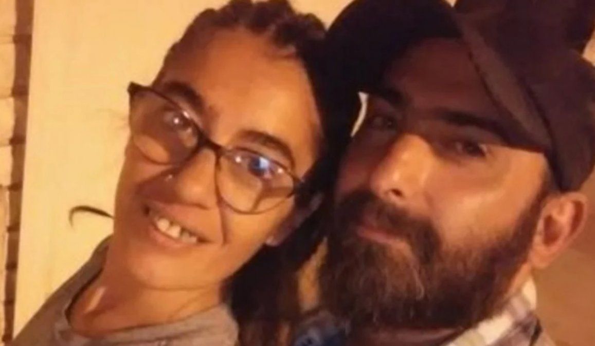 Carina Blangetti y Fernando Crocco. El hombre se encuentra prófugo después de apuñalar a su pareja, quien se recupera en un sanatorio de Rufino
