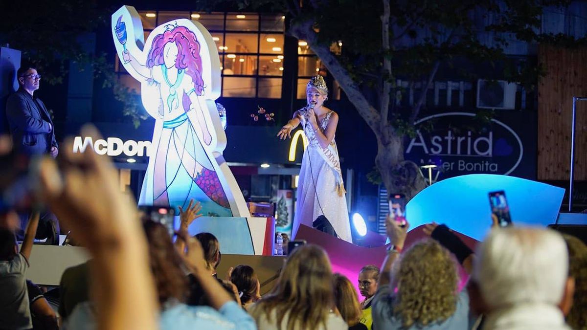 La reina nacional Agostina Saua abrió la Vía Blanca de la Vendimia 2025.